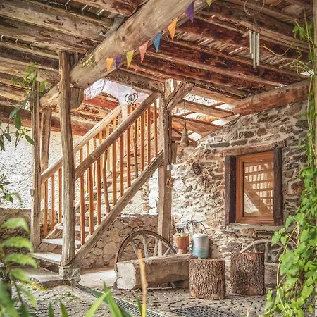 The Dragon Barn - Дом отдыха *