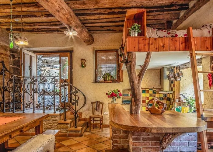 The Dragon Barn - Holiday home *