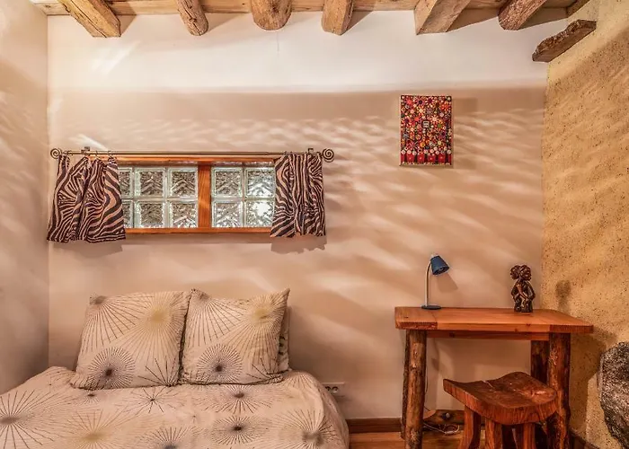 The Dragon Barn - * Ascou